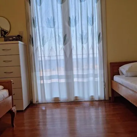 Anna's House *