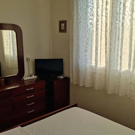 Anna's House Agadhaiika