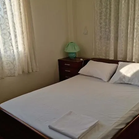 Anna's House * Agadhaiika